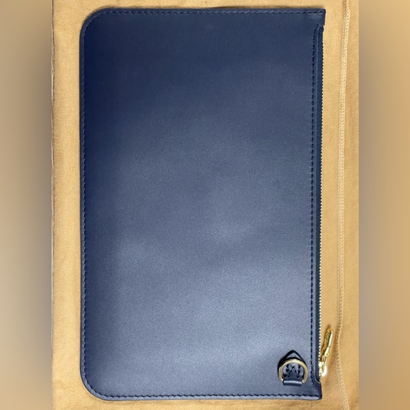 Louis Vuitton Pouch Brand New - Picture 3 of 5